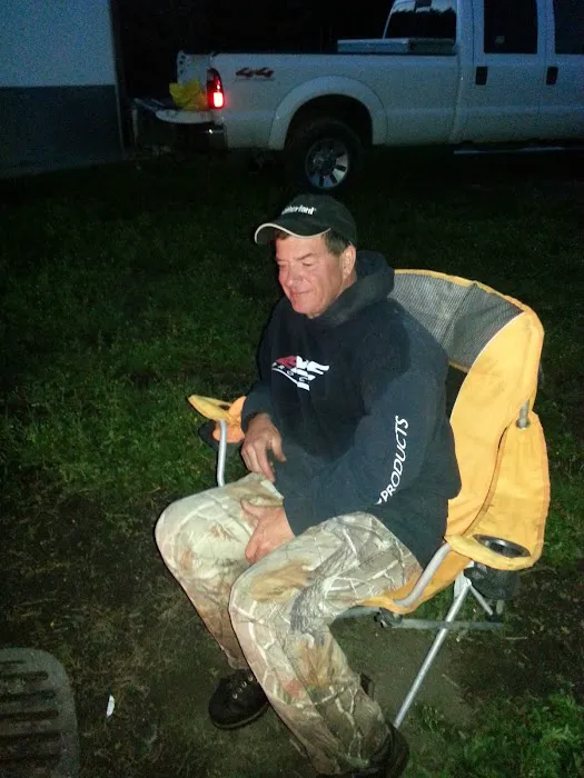 Whiskey Grove Campground Picture 4