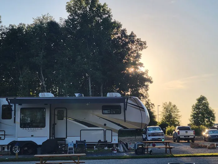Paradise On the Mountain RV Park Picture 1