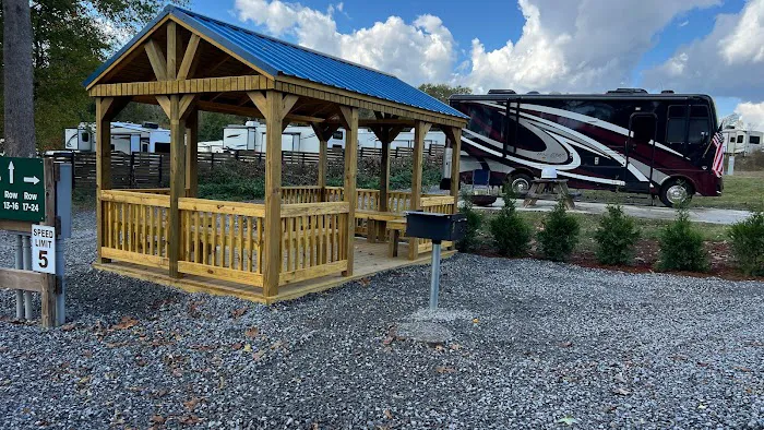 Whitewater RV Park - Ocoee, TN Picture 2