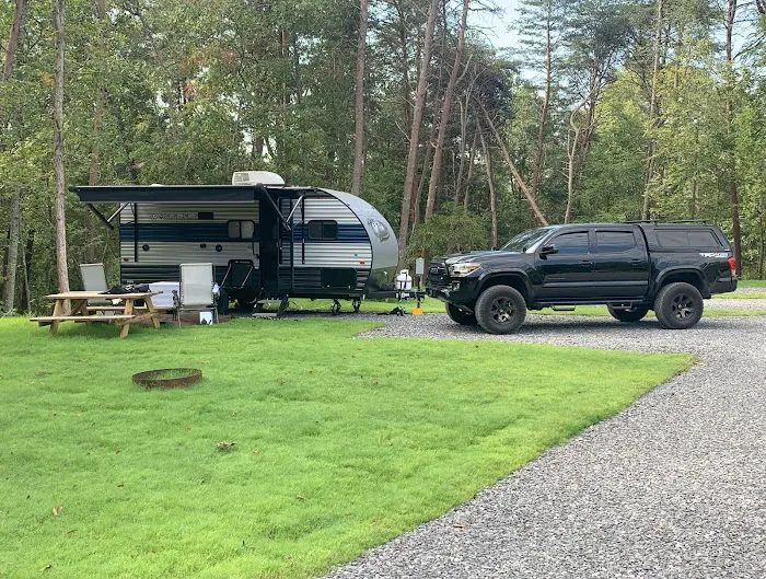 RV Park @ Bigfoot Ocoee Outfitters - Ocoee River Picture 1