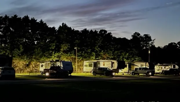 Ridge Spring RV and Tiny Home Community Picture 2