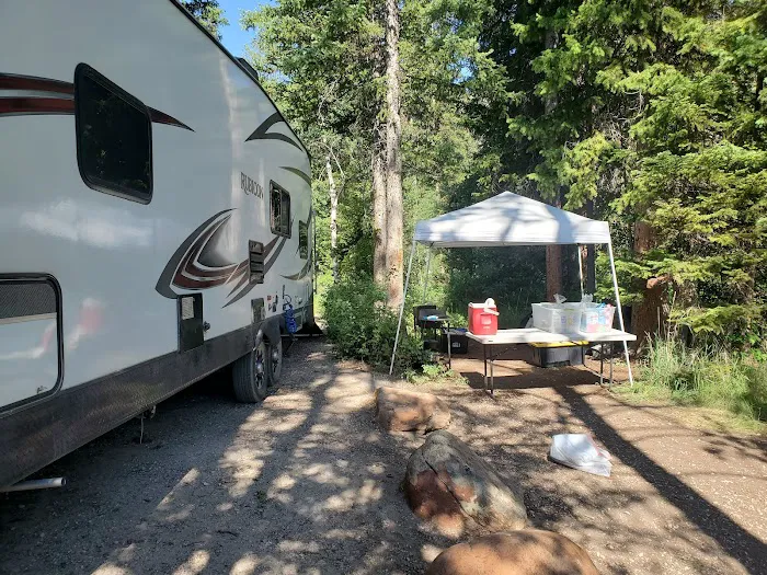 Paris Springs Campground Picture 3