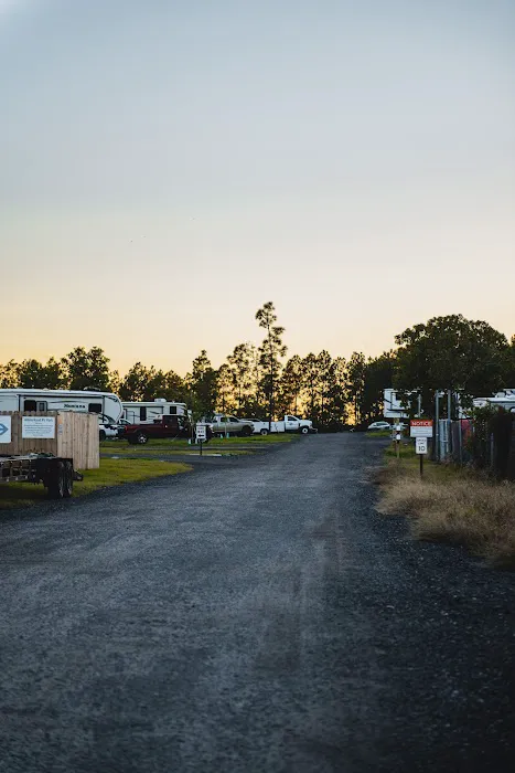 White Knoll RV Park Picture 8