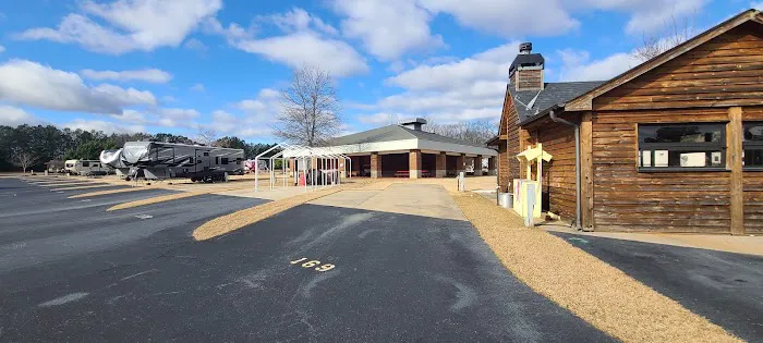 Bulldog Park Picture 5