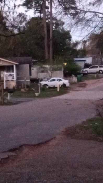 Pinewood Estates South Picture 1