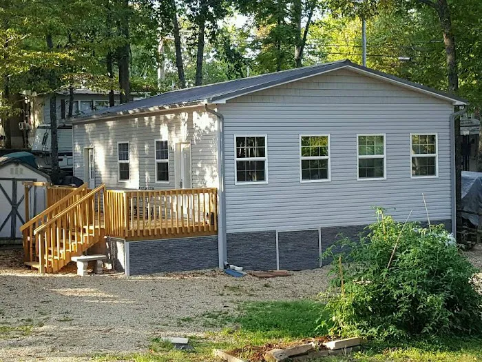 Holiday Out at Lake Tansi Picture 3