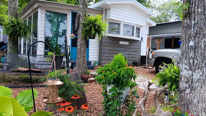 Holiday Out at Lake Tansi Picture 2