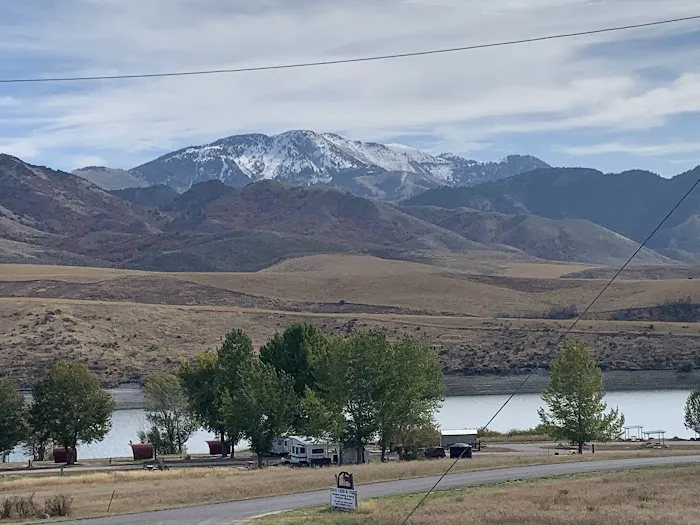 Devil Creek Reservoir Picture 3