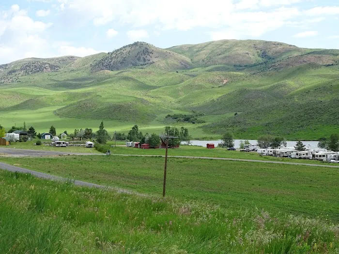 Devil Creek Reservoir Picture 4