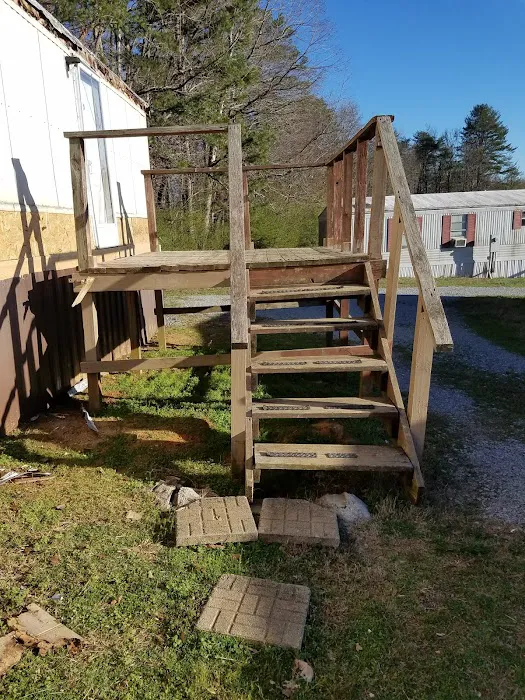 Miller Pointe Mobile Home Park Picture 1