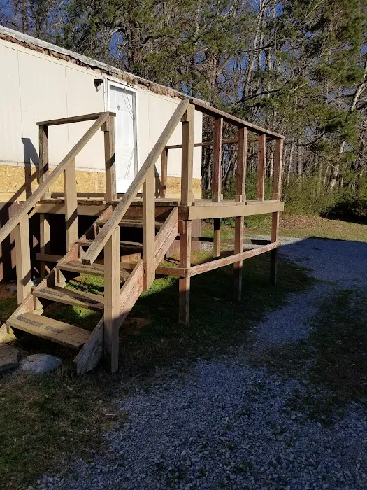 Miller Pointe Mobile Home Park Picture 3