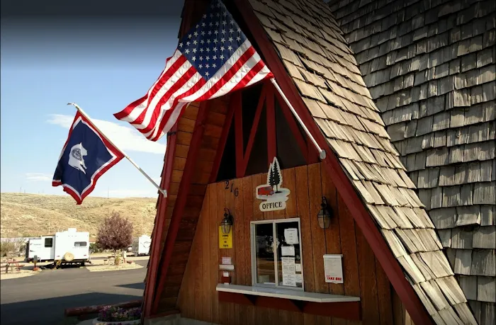 Riverside RV Park Picture 3