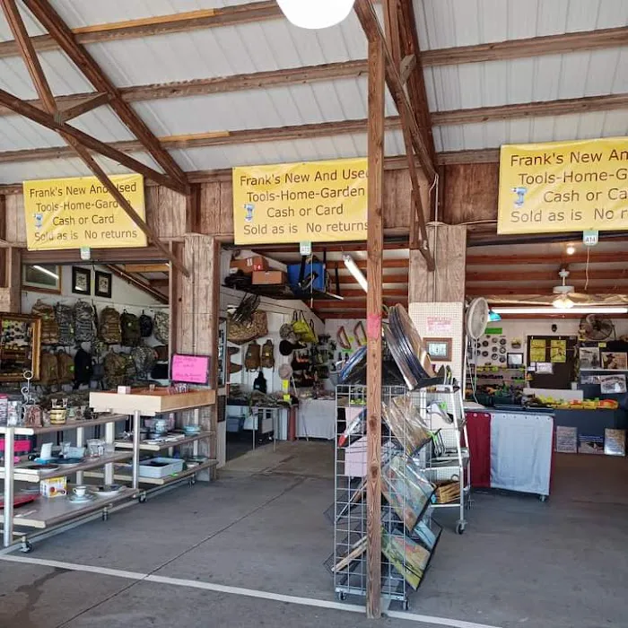 Barnyard RV Park Picture 6