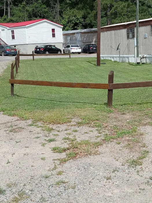 Parkwood Mobile Home Park. Picture 6