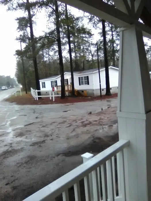 Parkwood Mobile Home Park. Picture 9