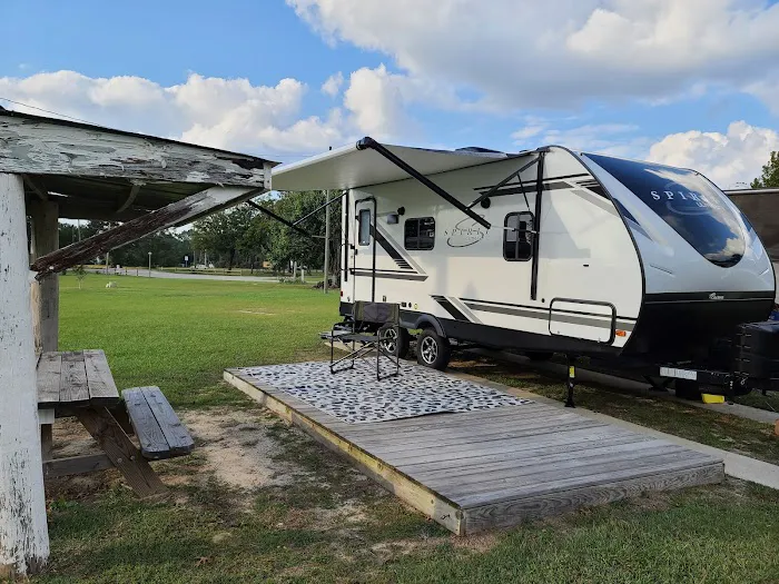 Aiken RV Park Picture 2