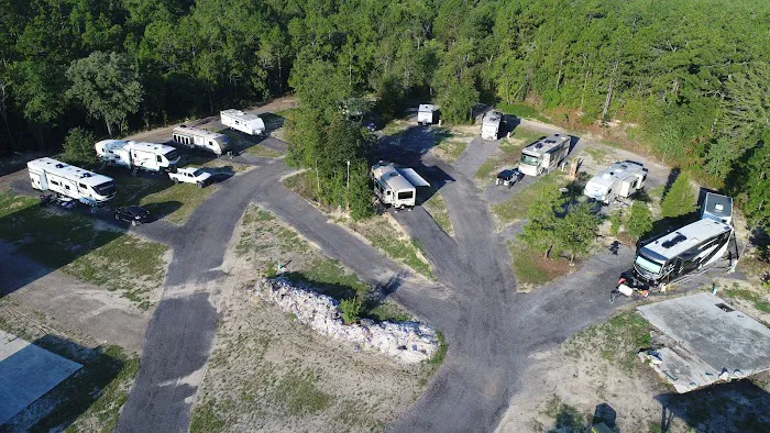 Big Rig Friendly RV Resort Picture 2