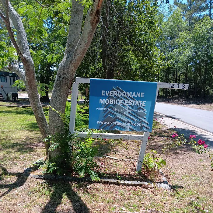 Everdomane Mobile Estate Picture 3