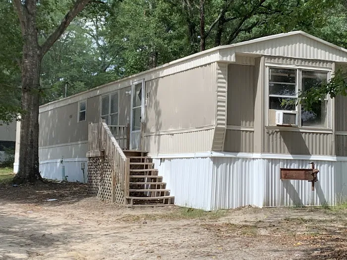 Rosetown Mobile Home Park Picture 4