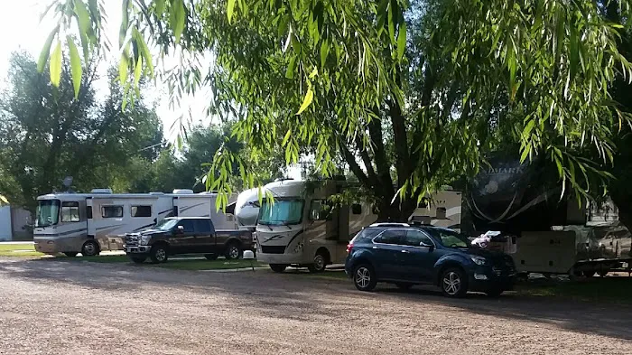 Maverick RV Park and Campground Picture 2