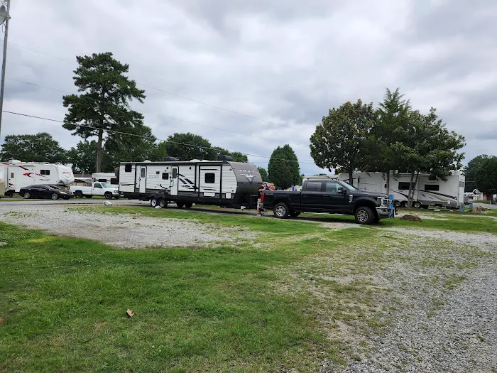 Jones RV Park Picture 2