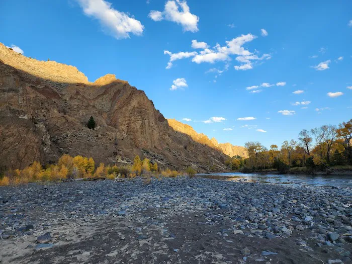 Wapiti Campground Picture 8