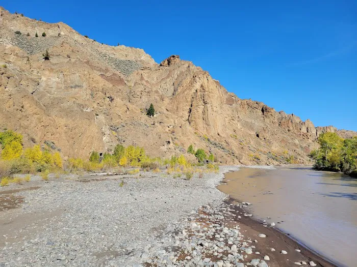 Wapiti Campground Picture 3