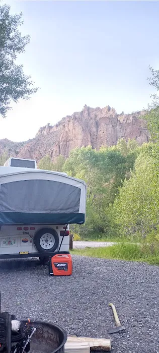 Wapiti Campground Picture 10