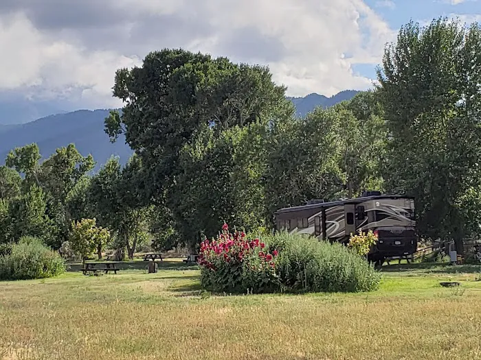 Homestead Campground Picture 3