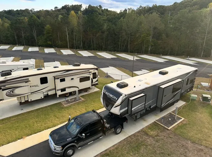 Apple Country Rv Resort Picture 3