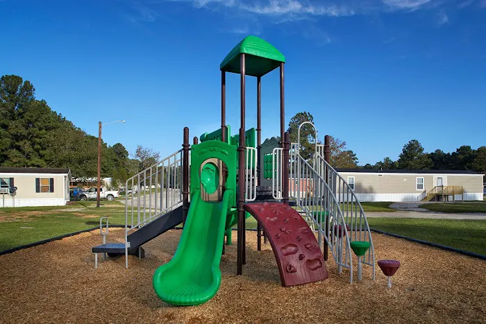 Silver Hill Manufactured Home Community Picture 3