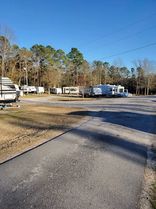 Twin Magnolia RV Park Picture 3