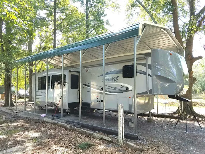 Silver Lake Mobile Home & RV Park Picture 3