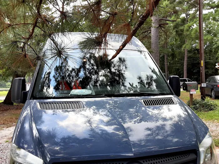 Silver Lake Mobile Home & RV Park Picture 2