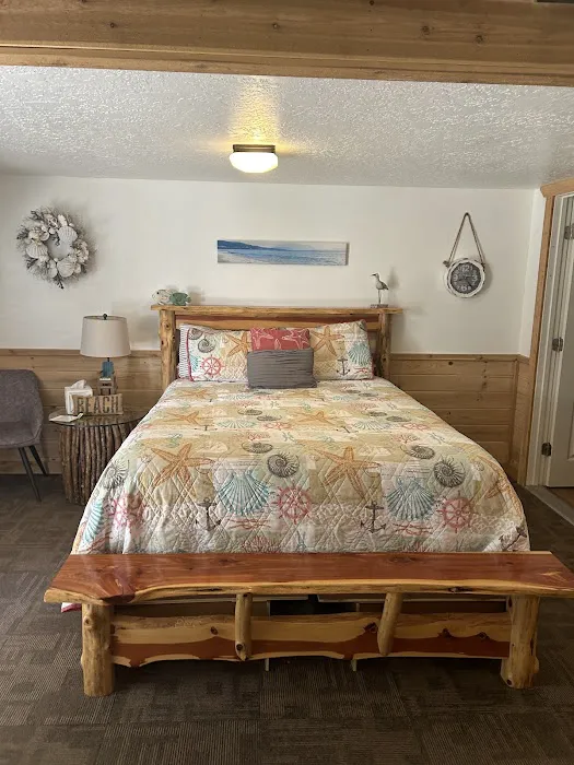 MANTUA WATERFRONT RV RESORT & CABINS Picture 2