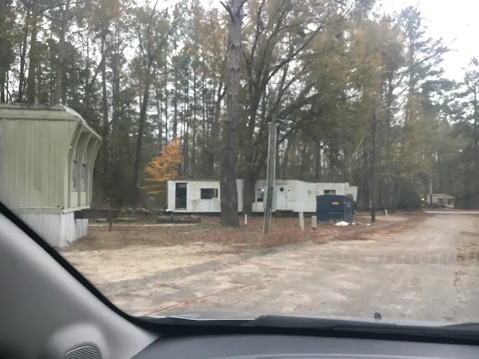 Pine View Mobile Home Park Picture 8