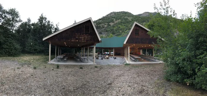 Cinnamon Creek Camp Picture 1