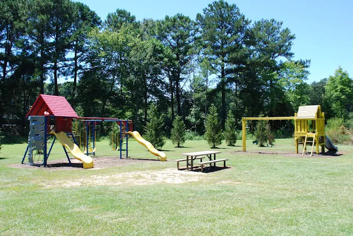 The Meadows Mobile Home Park Picture 3