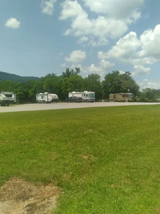 S & J RV Park Picture 2