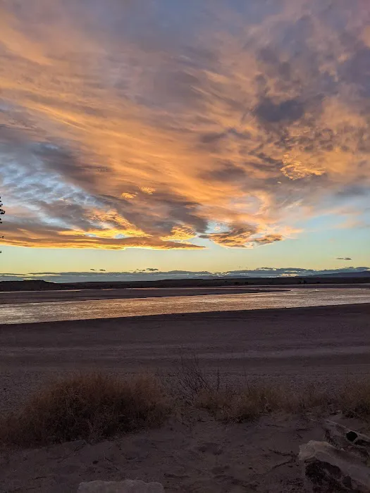 Lake Side Campground Picture 2