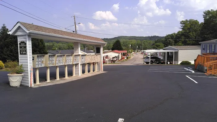 Tall Pines Estates Community Picture 3