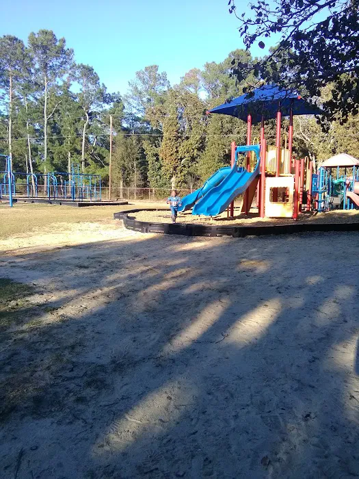 Cedar Creek Mobile Home Park Picture 8