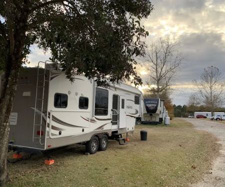 Sparky's Mobile Home & RV Park