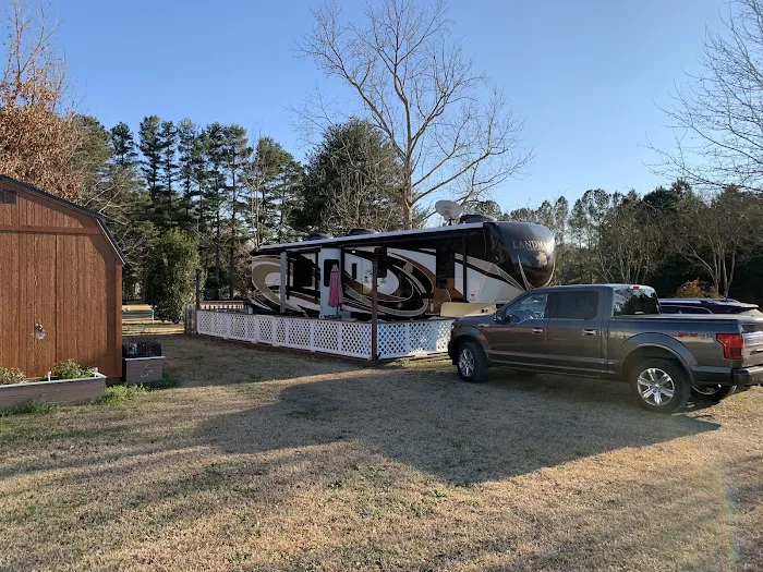 Sparky's Mobile Home & RV Park Picture 2