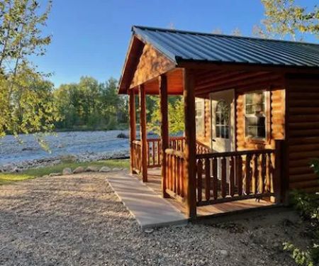 Castaway Cabins & Events