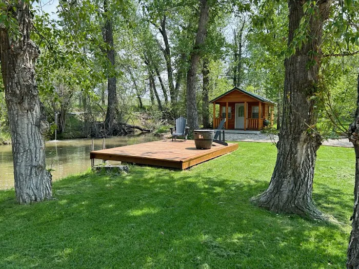 Castaway Cabins & Events Picture 9