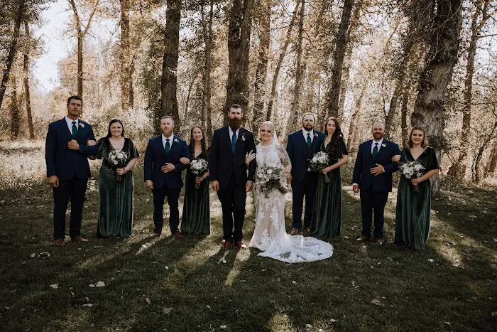 Castaway Cabins & Events Picture 5