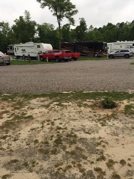 Whispering Oaks RV Park Picture 5