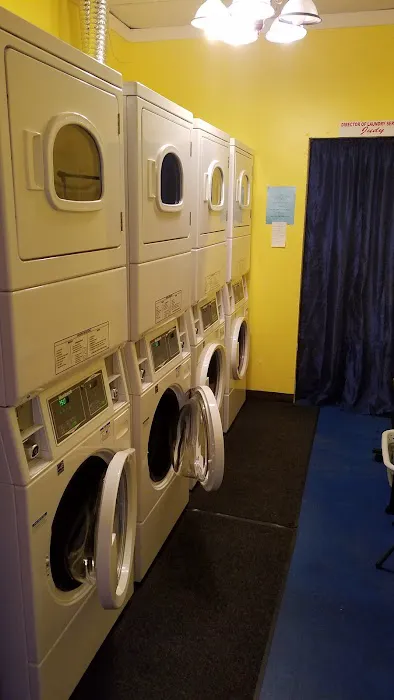 Whispering Oaks RV Park Picture 2