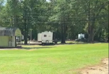 Lockwood RV Park and Cabins Picture 3